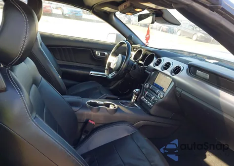 2021 Ford Mustang Ecoboost Premium z USA, uszkodzony, nr VIN 1FATP8UH3M5105279